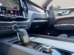 VOLVO XC60 2.0 T8 TE R-Design eAWD
