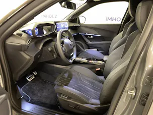 PEUGEOT 2008 1.2 Hybrid 145 GT Exclusive