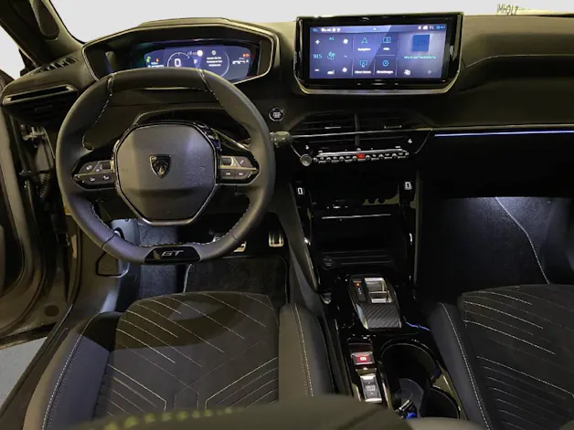 PEUGEOT 2008 1.2 Hybrid 145 GT Exclusive
