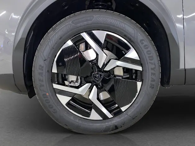 PEUGEOT 2008 1.2 Hybrid 145 GT Exclusive