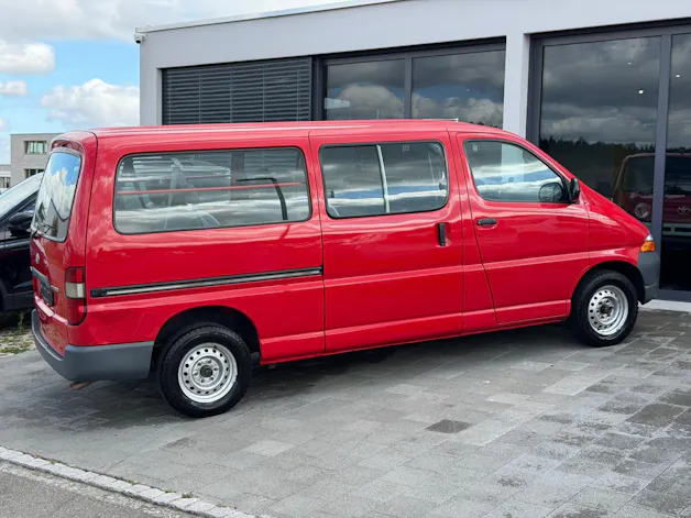 Toyota HIACE LWB 2.7 4T. 9 Plätzer