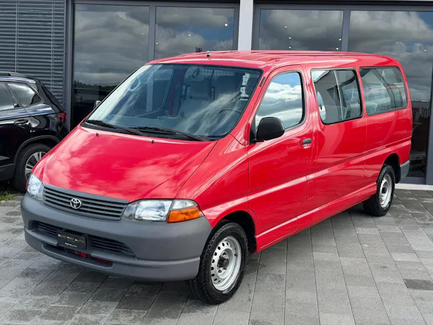 Toyota HIACE LWB 2.7 4T. 9 Plätzer
