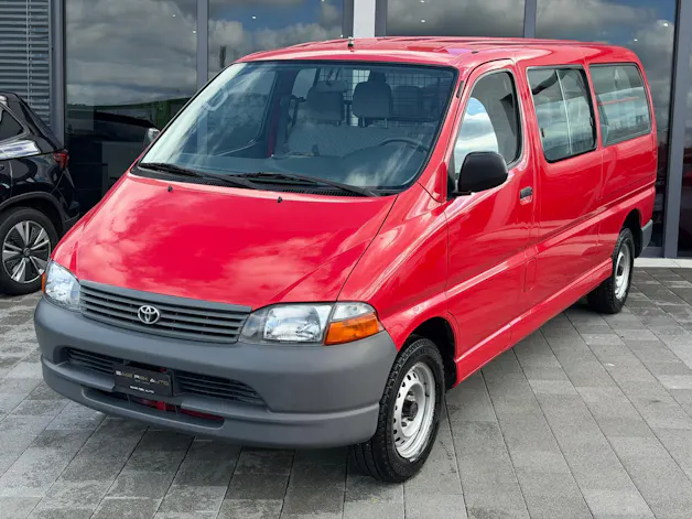 Toyota HIACE LWB 2.7 4T. 9 Plätzer