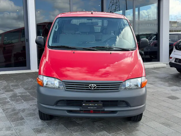 Toyota HIACE LWB 2.7 4T. 9 Plätzer