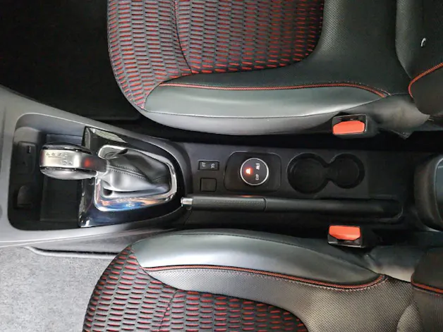 RENAULT Captur 1.2 TCe Outdoor EDC S/S