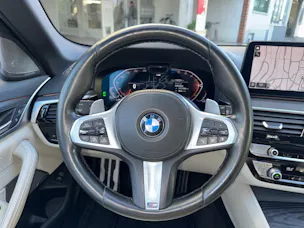 BMW 5er Reihe Touring 520d xDrive M-SPORTPAKET