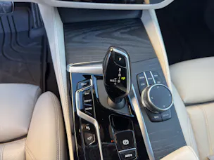 BMW 5er Reihe Touring 520d xDrive M-SPORTPAKET