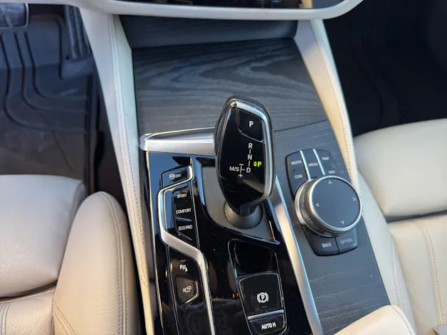 BMW 5er Reihe Touring 520d xDrive M-SPORTPAKET