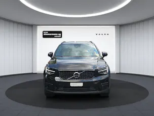 VOLVO XC40 2.0 B3 MH Plus Dark