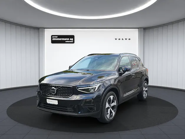VOLVO XC40 2.0 B3 MH Plus Dark