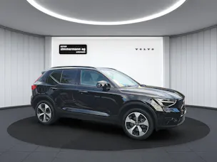 VOLVO XC40 2.0 B3 MH Plus Dark