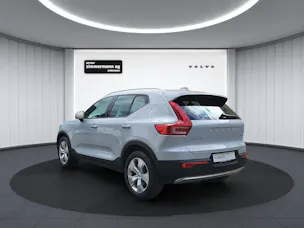 VOLVO XC40 2.0 B4 MH Momentum AWD