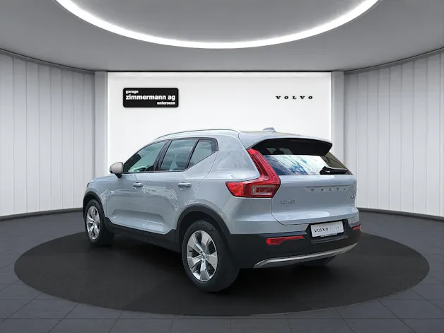 VOLVO XC40 2.0 B4 MH Momentum AWD