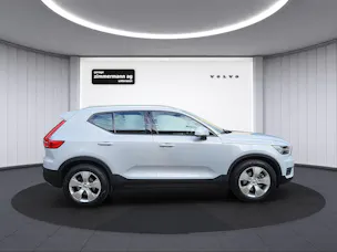 VOLVO XC40 2.0 B4 MH Momentum AWD