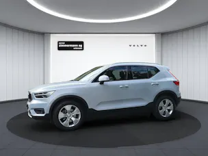 VOLVO XC40 2.0 B4 MH Momentum AWD