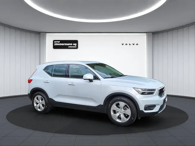 VOLVO XC40 2.0 B4 MH Momentum AWD