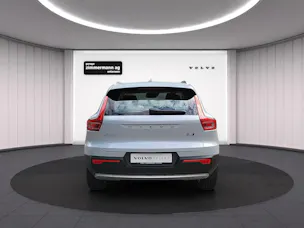 VOLVO XC40 2.0 B4 MH Momentum AWD