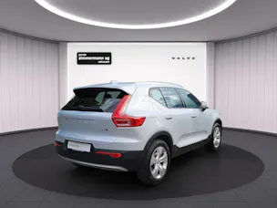 VOLVO XC40 2.0 B4 MH Momentum AWD