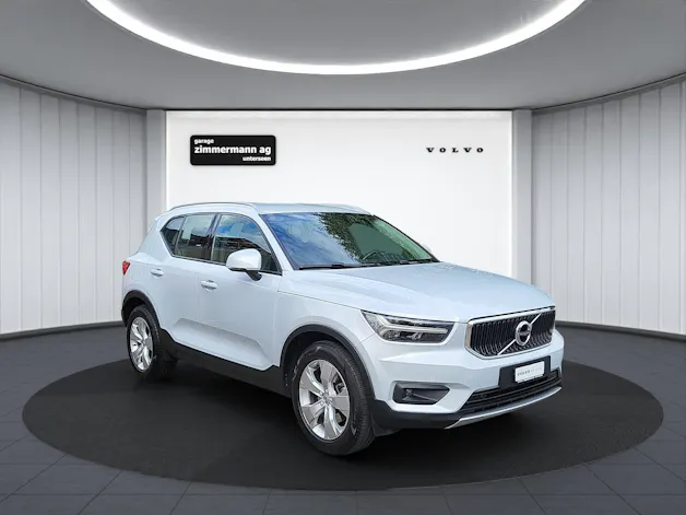 VOLVO XC40 2.0 B4 MH Momentum AWD