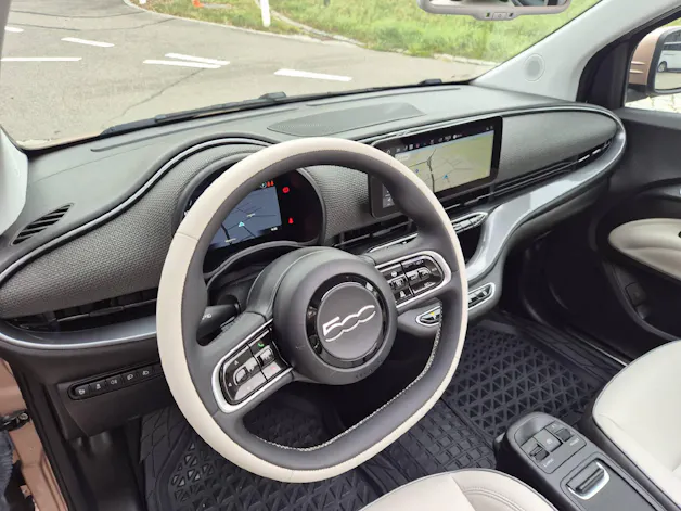 FIAT 500 Cabrio La Prima 42 kWh