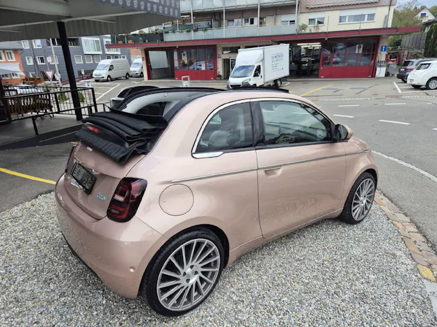 FIAT 500 Cabrio La Prima 42 kWh