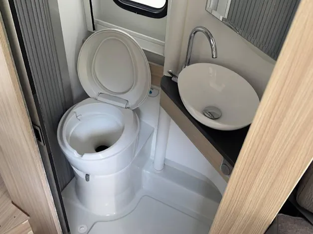 FIAT Ducato Kaw. 4035 Twin Plus 600 SPB Adria