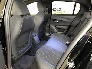 PEUGEOT 208 1.2 Hybrid 145 GT Exclusive