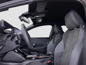 PEUGEOT 208 1.2 Hybrid 145 GT Exclusive