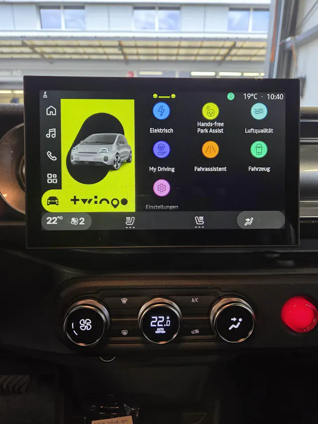 RENAULT Twingo E-Tech Urban Range techno