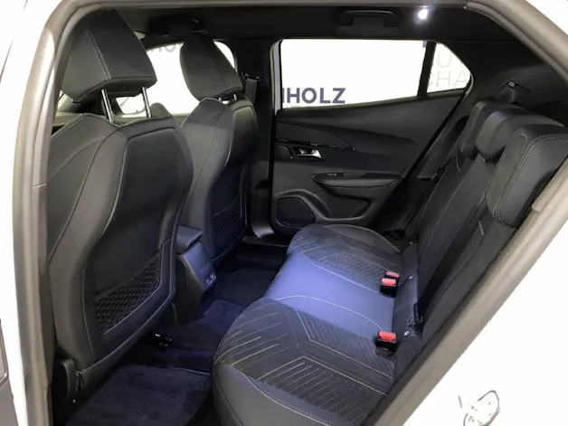 PEUGEOT 2008 1.2 Hybrid 145 GT Exclusive
