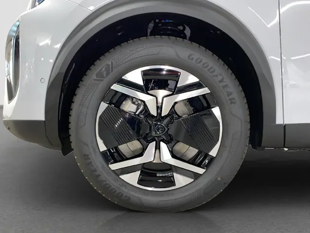 PEUGEOT 2008 1.2 Hybrid 145 GT Exclusive