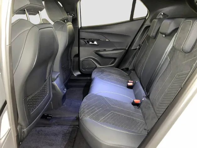 PEUGEOT 2008 1.2 Hybrid 145 GT Exclusive