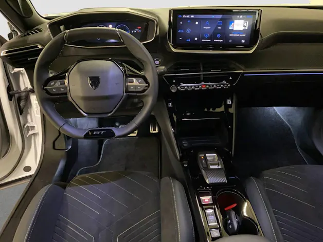 PEUGEOT 2008 1.2 Hybrid 145 GT Exclusive