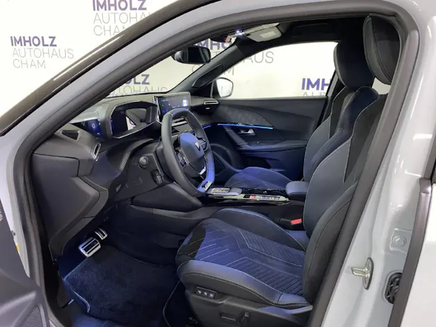 PEUGEOT 2008 1.2 Hybrid 145 GT Exclusive