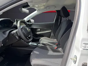 PEUGEOT 208 1.2 MHEV Style