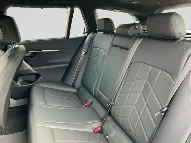 BMW 520d sDrive 48V Touring M Sport Pro Steptronic / Bowers & Wilkins