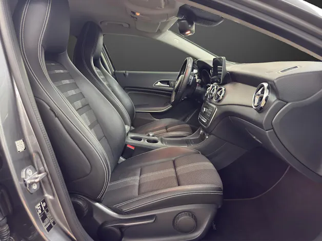 MERCEDES-BENZ GLA 200 d Urban 4Matic