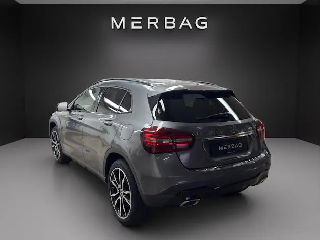MERCEDES-BENZ GLA 200 d Urban 4Matic