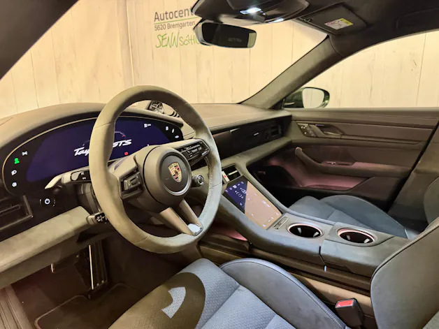 PORSCHE Taycan GTS 104kWh