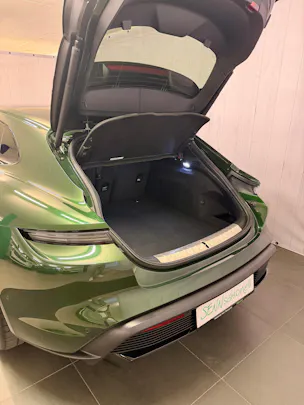 PORSCHE Taycan GTS 104kWh