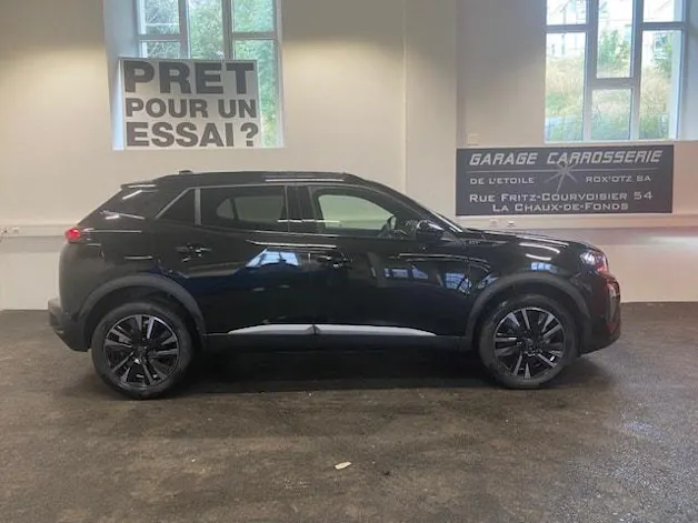 PEUGEOT 2008 1.2 PureTech GT