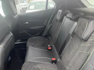 PEUGEOT 2008 1.2 PureTech GT