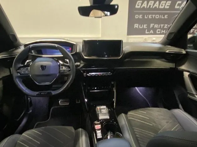 PEUGEOT 2008 1.2 PureTech GT