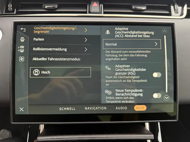 Land Rover Range Rover Evoque 1.5 T 270e Autobiography