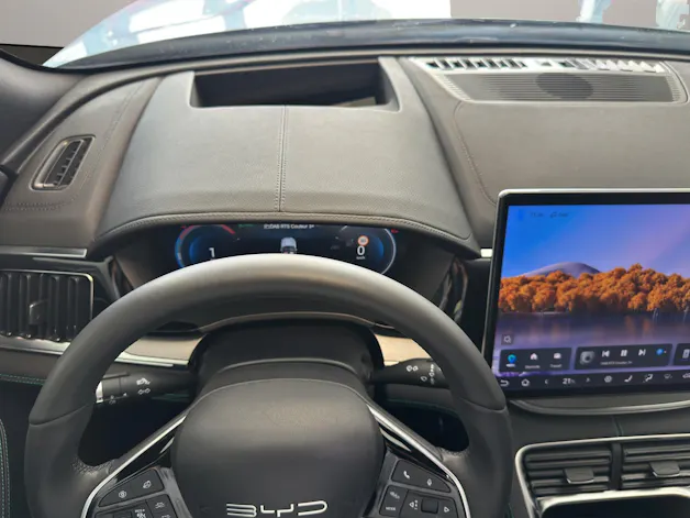 BYD Seal U DM-i Design AWD