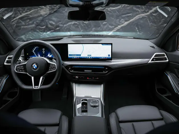 BMW 330d xDrive Steptronic M Sport Pro *Facelift*Werksgarantie*Panorama*360°*Head-Up*