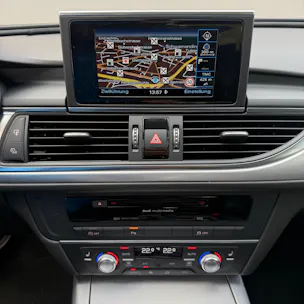 AUDI A6 Avant 2.0 TDI S-tronic *S-LINE*
