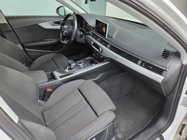 AUDI A4 Avant 2.0 TDI Sport quattro S-tronic