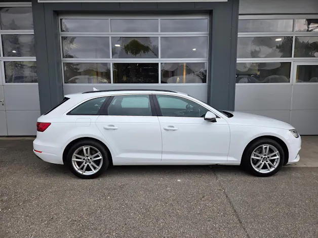 AUDI A4 Avant 2.0 TDI Sport quattro S-tronic