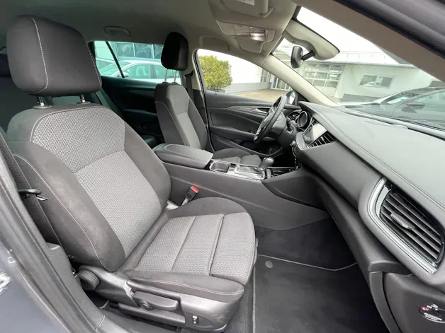 OPEL Insignia 2.0 CDTI Sports Tourer Edition Automatic